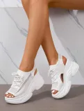 Sandále na platforme white