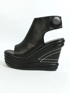 Sandále na platforme black